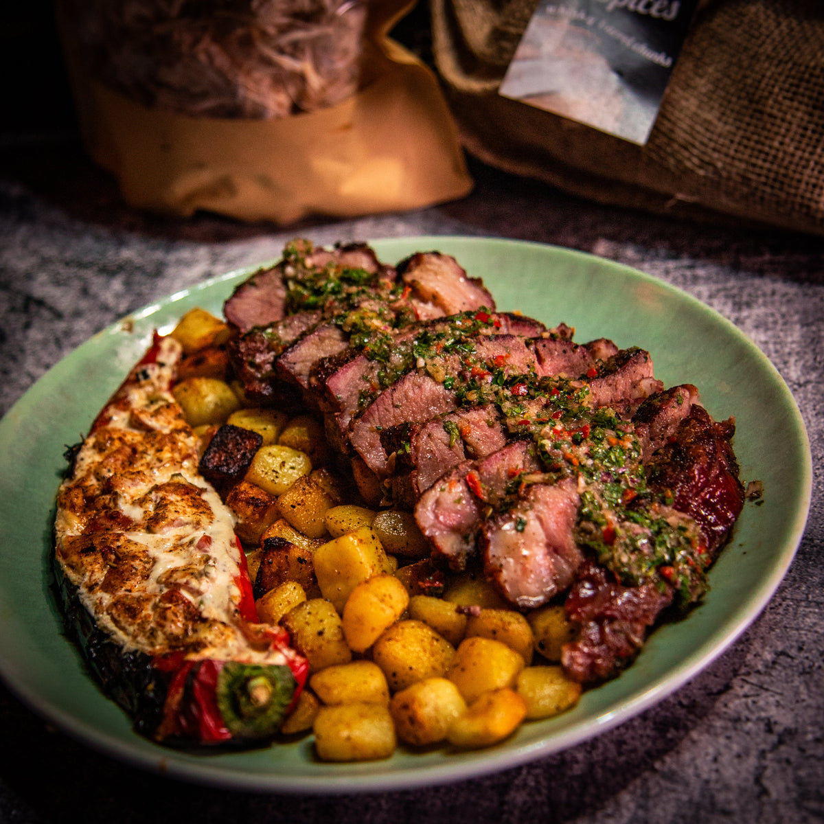 Tierno Ribeye Reverse Sear met Gevulde Paprika